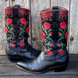 Vintage Montana Ornamental Rose 🌹 Design Women's
Cowboy Boots